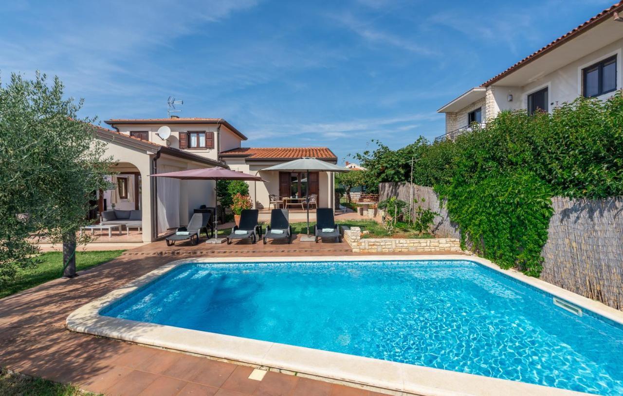 Novigrad Istria Villa Lucas מראה חיצוני תמונה
