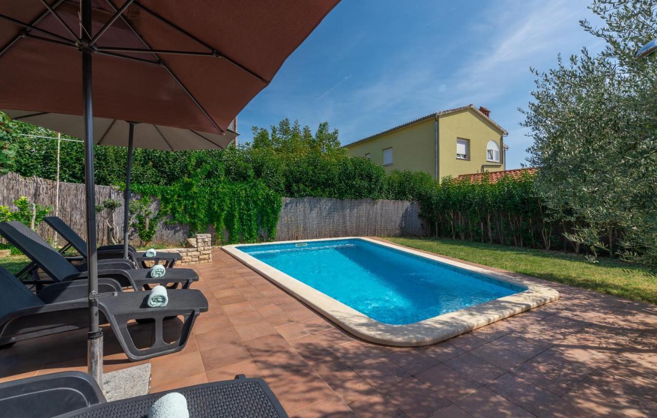 Novigrad Istria Villa Lucas מראה חיצוני תמונה